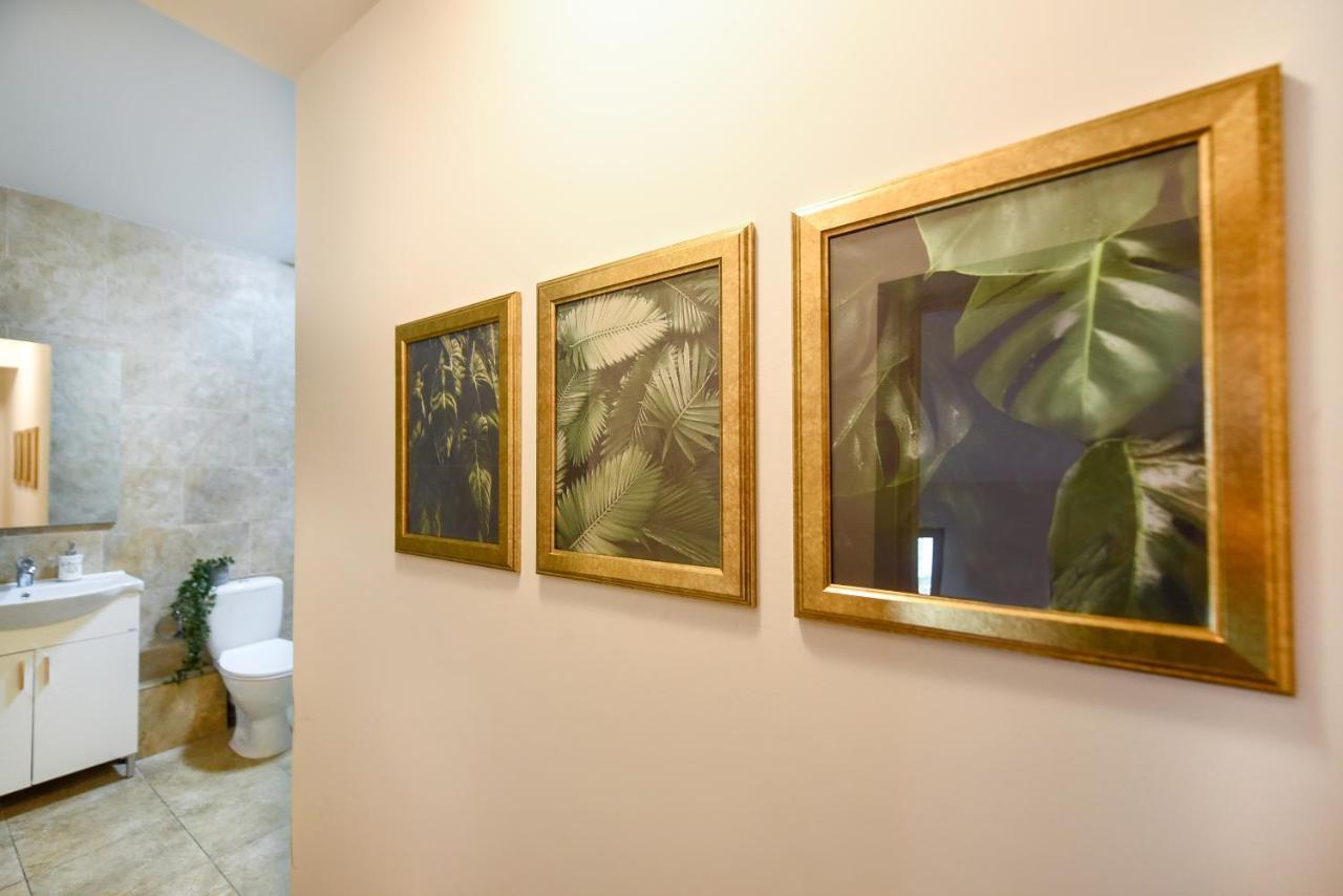 Plants Attic Studio - Best Location - Old Town Bucureşti Ngoại thất bức ảnh